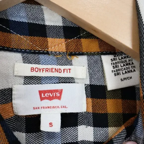 Levi's Women's Western Boyfriend Fit Plaid Button Down Shirt Size Small - Picture 4 of 10
